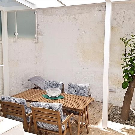 Borgo Guesthouse Монополі Екстер'єр фото